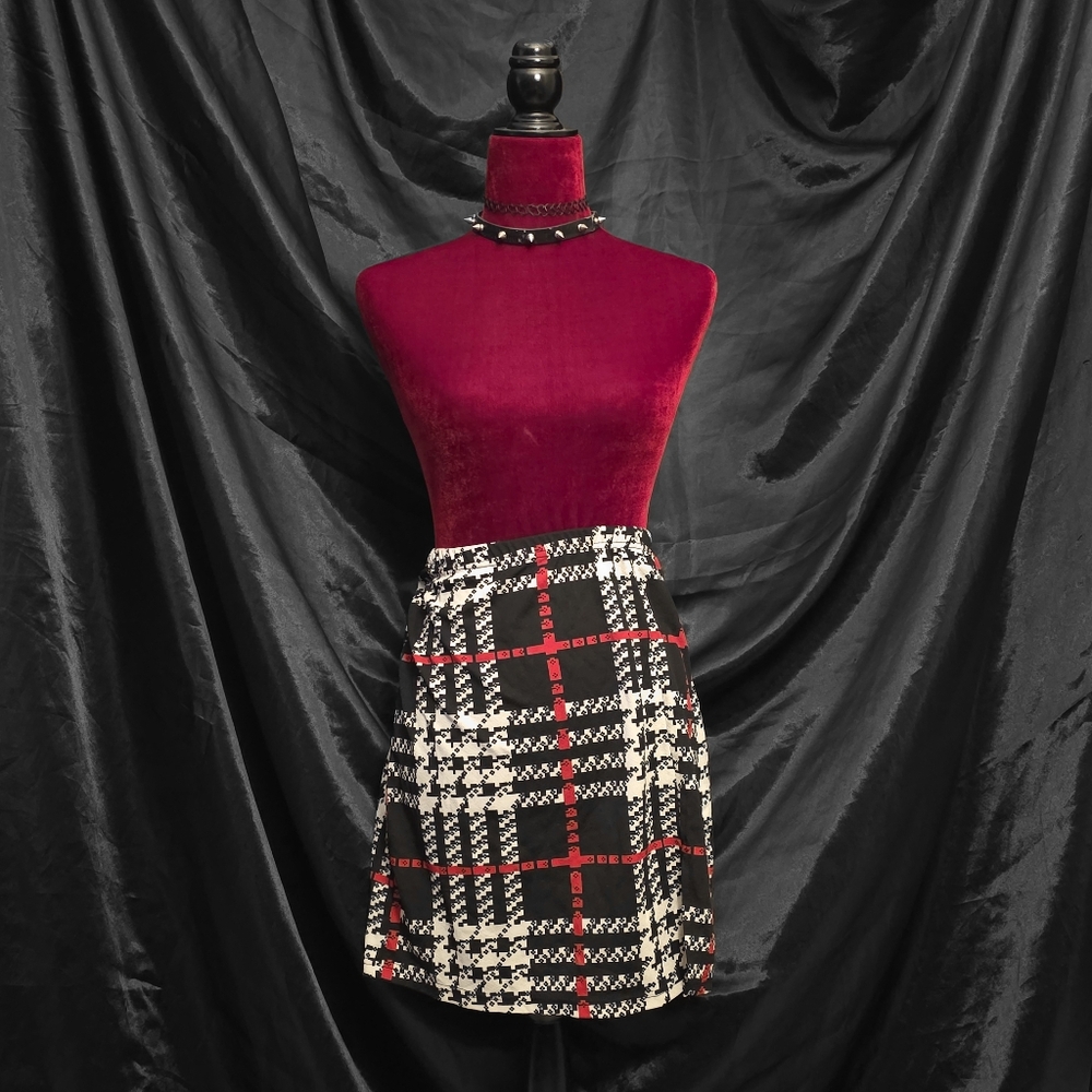Plaid Black and White Women's Skirt